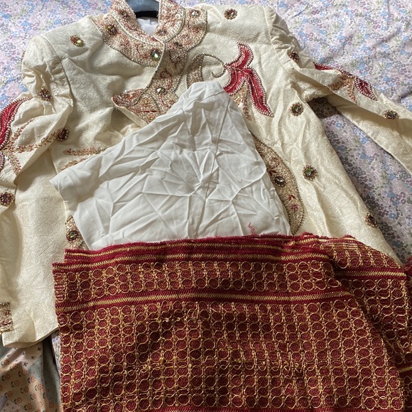 Indian wedding outfit - Picture 7 of 8